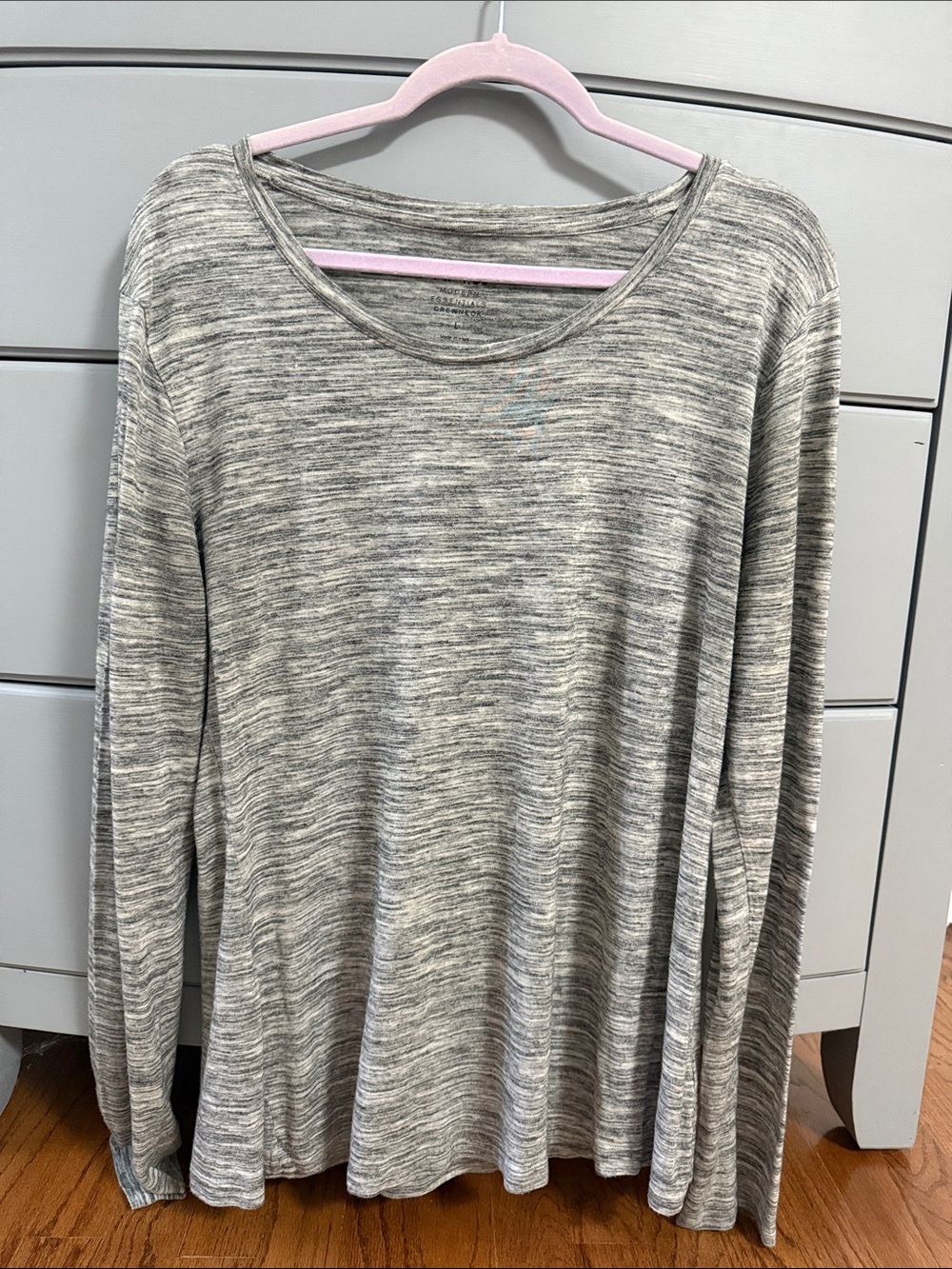 Apt. 9 Women's Heathered Light Gray Long-Sleeve Tee